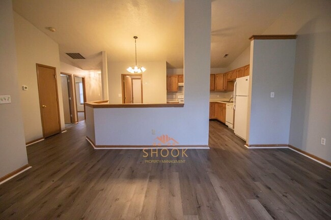 Photo - 3525/3527 E Thornhill Circle Unit 3525 E Thornhill Circle