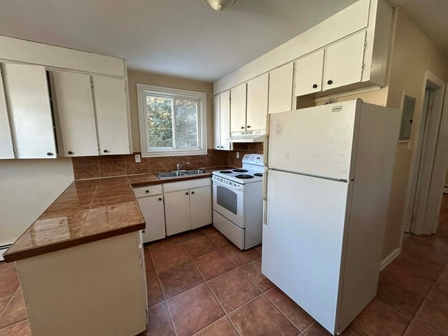 Photo - 1000 Magee Pl Unité 4