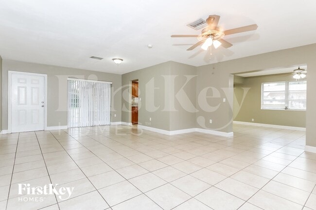 Photo - 314 NW 49th Ave