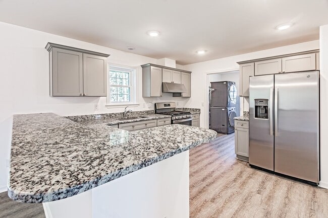Photo - Townsend - 3 bedroom, 2 bath Cape Code