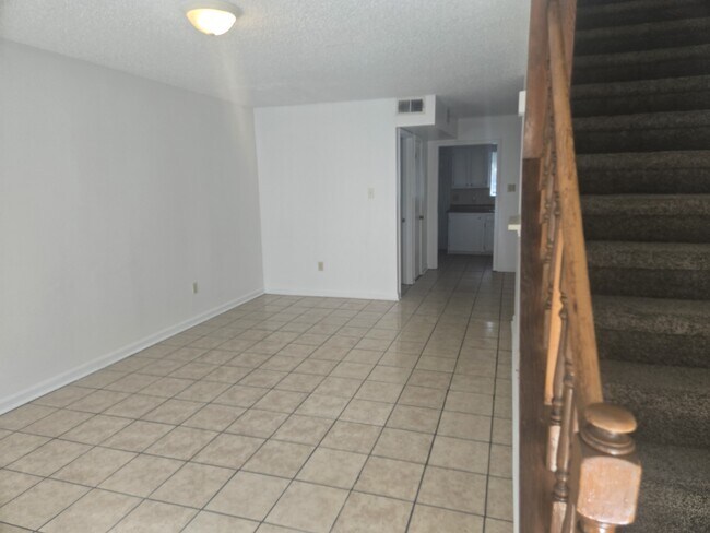 Photo - 115 Oak Ridge Ave