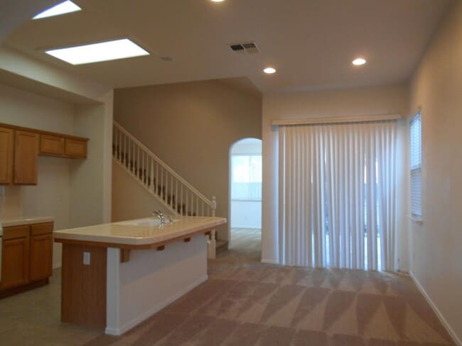 Photo - 638 W Milano Ln