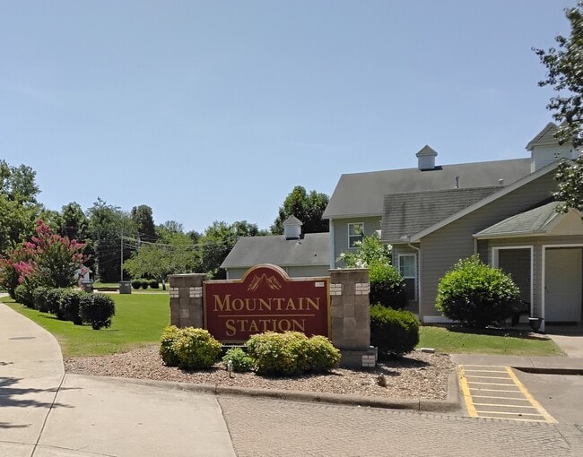 Photo - Mountain Station Apartments