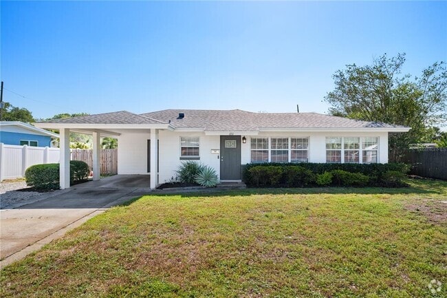 Building Photo - 1211 Robin Rd Rental