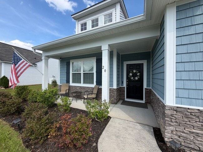 Photo - 4-bedroom, 2.5 bath home in The Enclave at Berwick, Savannah, GA.