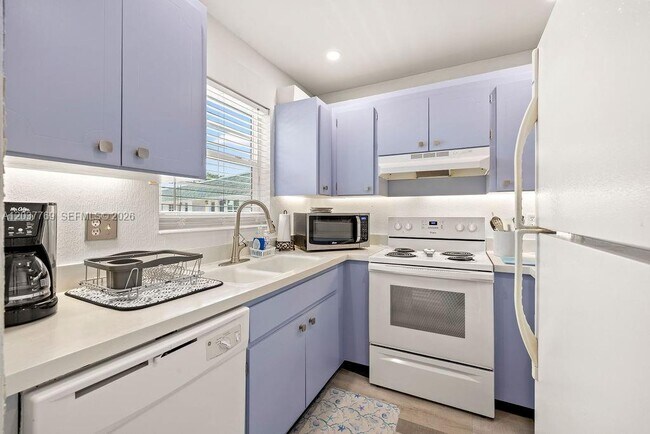 2800 Indian River Blvd Unit R9