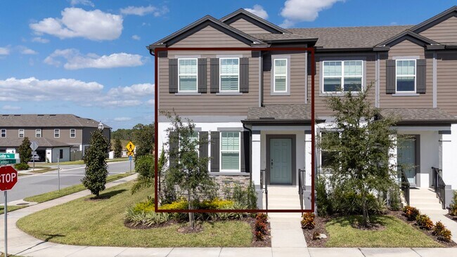 Photo - Stunning Corner Townhome @ Winter Garden,E...