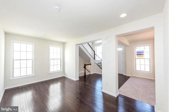 Photo - 2302 Grove Hurst Ln