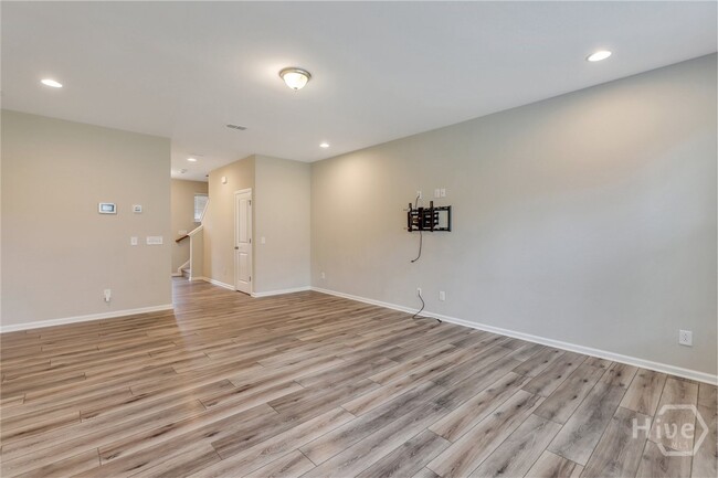 Photo - 580 Waybridge Way