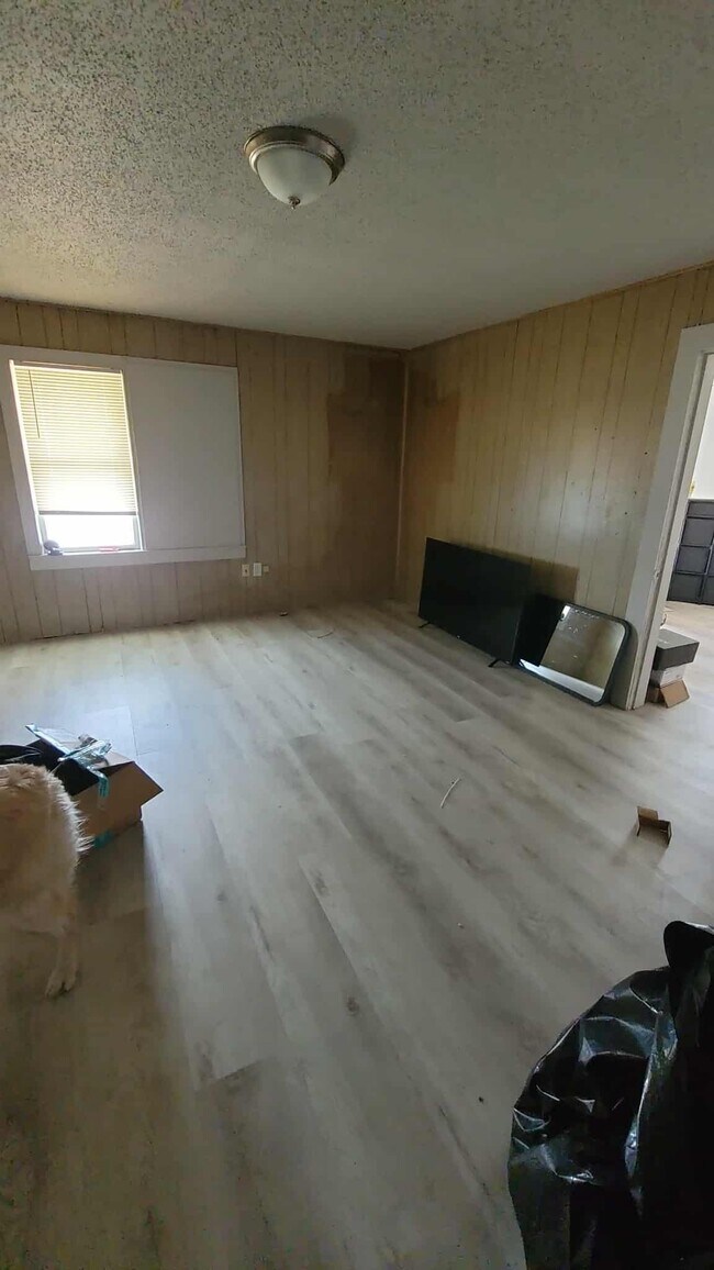 Photo - 201 E Walnut Ave