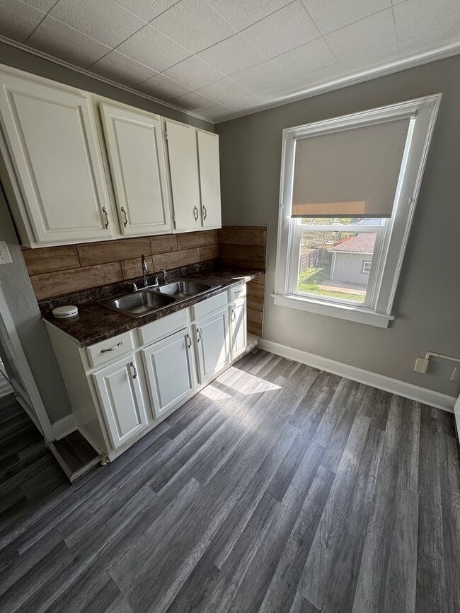 Photo - 1401 N Court St Unit Upper