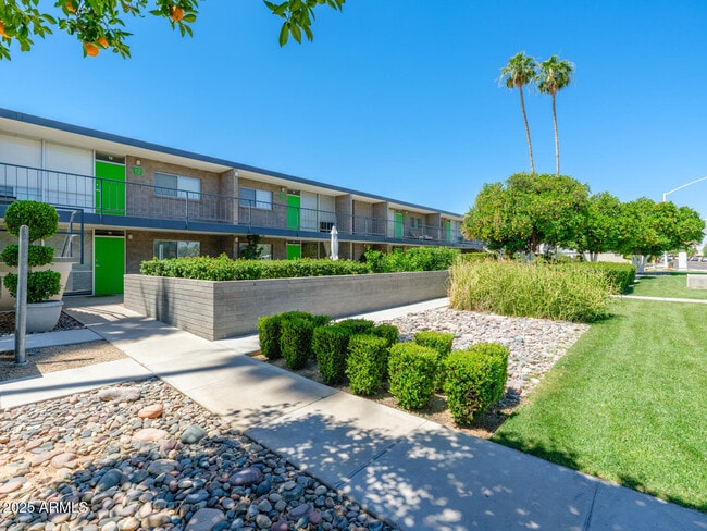 Photo - 7601 E 2nd St Unidad 6