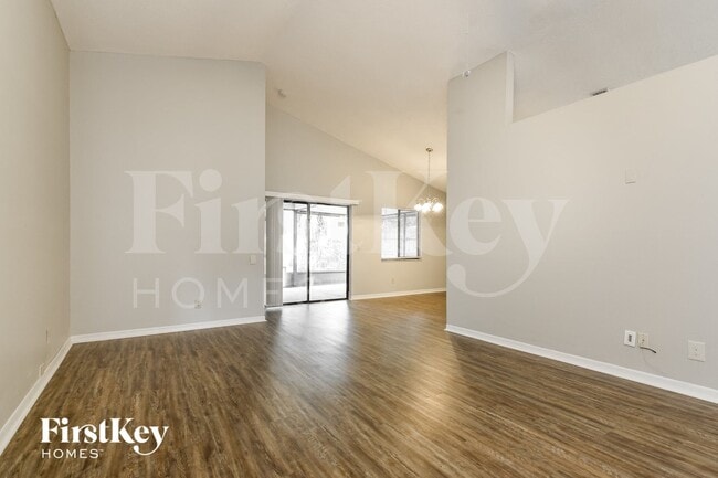 Photo - 4322 Kipling Ave
