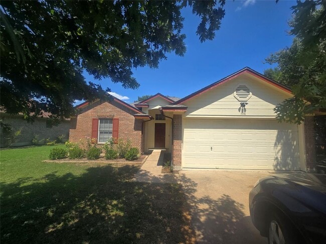 Building Photo - 506 Clearcreek Dr Rental