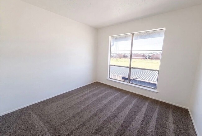 Photo - 258 Rolling Hills Pl