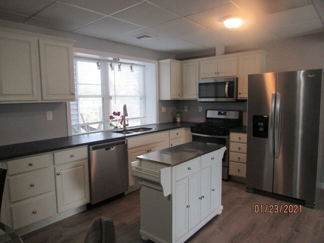 Photo - 218 Hart St Unit 1