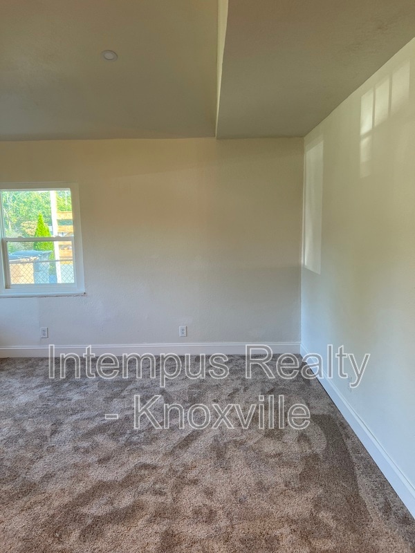 Photo - 1712 Vada Cir