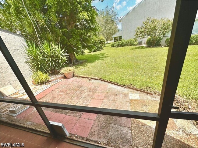 Photo - 416 Bristle Cone Ln