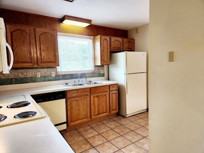 Photo - 892 Tremont St Unit 892 Tremont Street