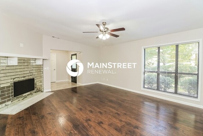 3 Bedroom Pet-Friendly Home in Marietta, GA with Main Street Renewal