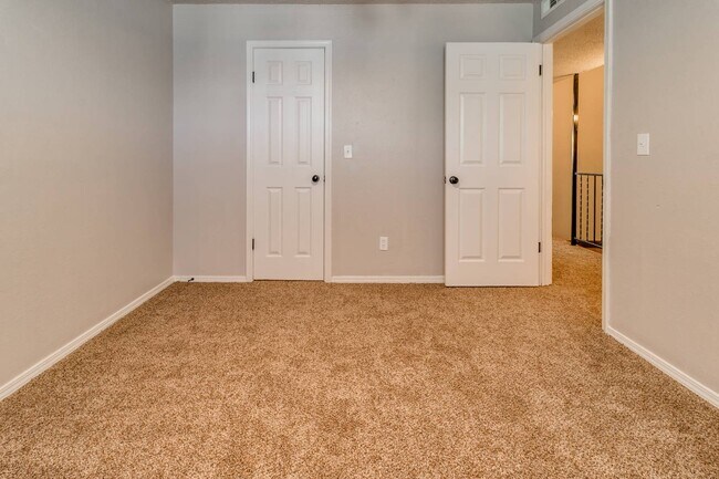 Photo - 1201 Lakecrest Dr
