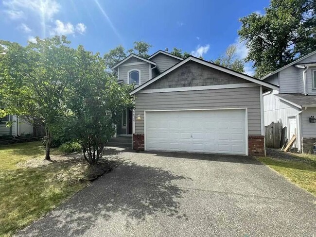 Building Photo - Puyallup House