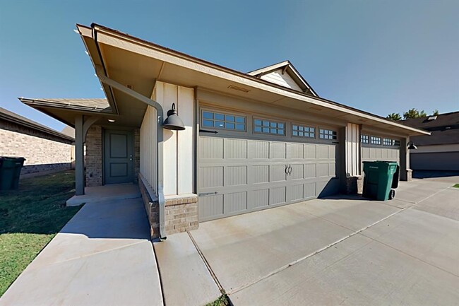 Photo - 443 Summit Ridge Dr Townhome