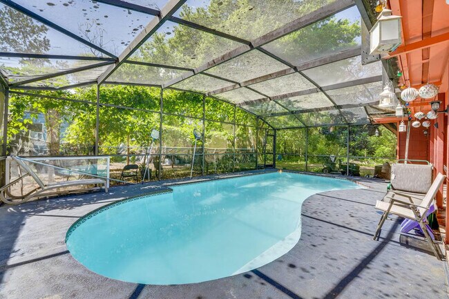 Photo - 281 W 18th St Unit ID1385729P