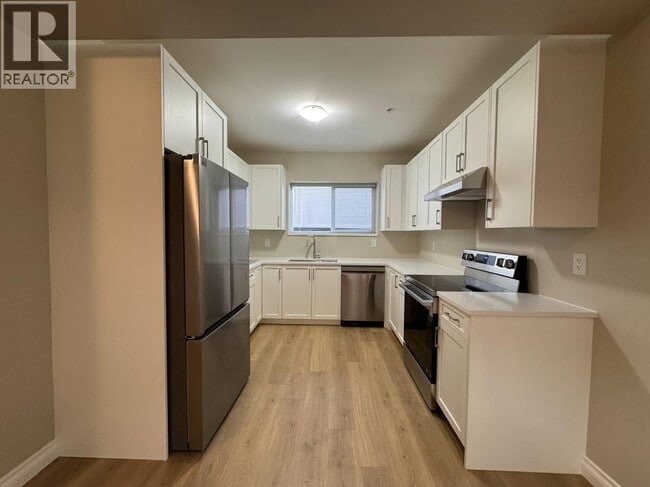 Photo - 21292-21123 123 Ave