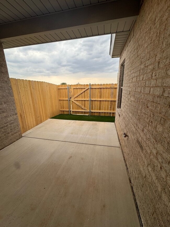 Photo - 7020 40th St Unidad A