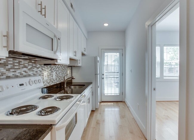 Photo - 851 19th St NE Unidad #3