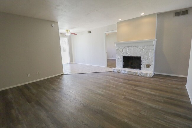 Photo - 2 Bed | 2 Bath in Central Tulsa!
