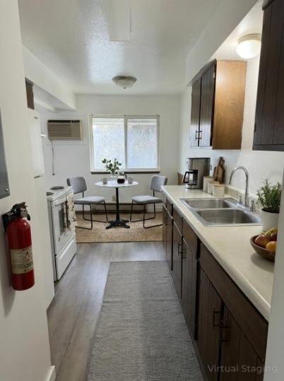 Photo - 744 E Michigan Ave Unidad 10