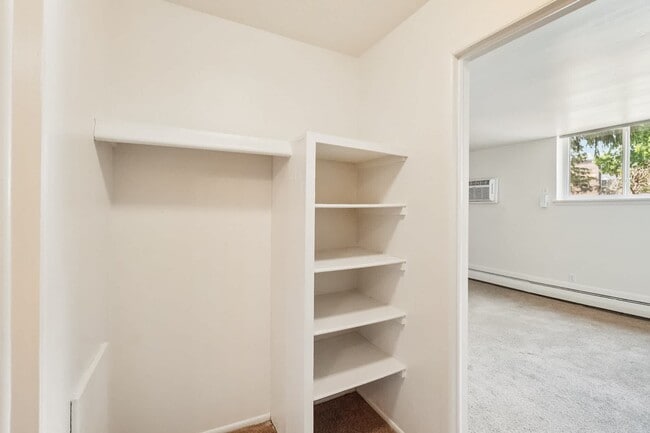 Photo - Medical Center Court