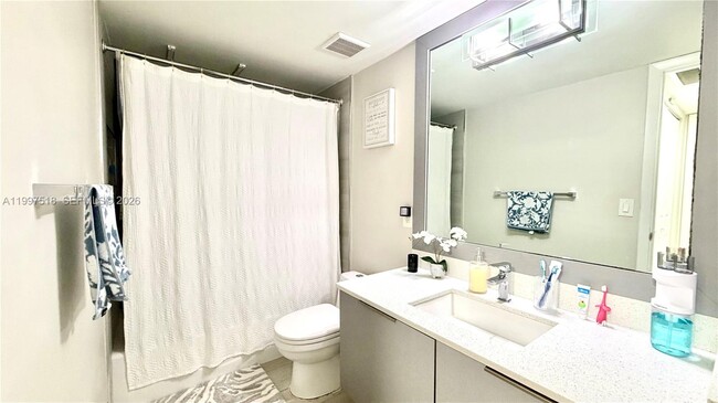 Photo - 8323 Lake Dr Unidad 402