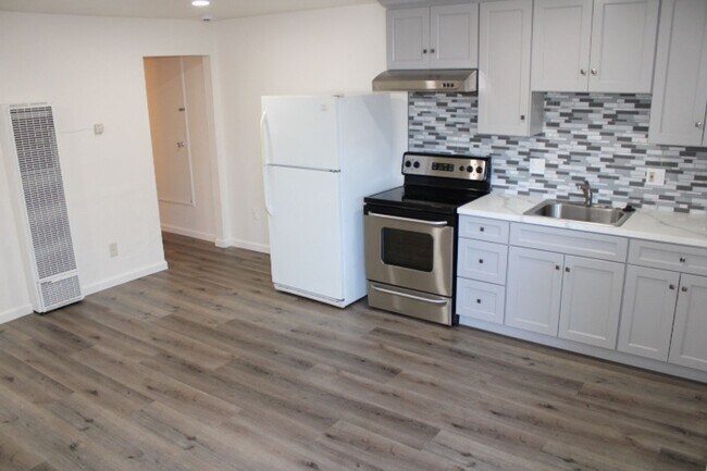 527 Vaqueros Ave Unit C