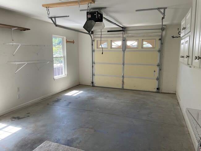 Photo - 144 Grand Oak Cir