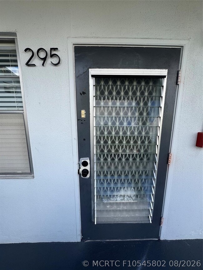 Building Photo - 295 Newport T Unit 295