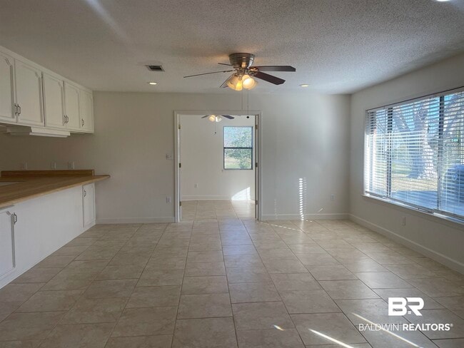Photo - 1303 N Cedar St