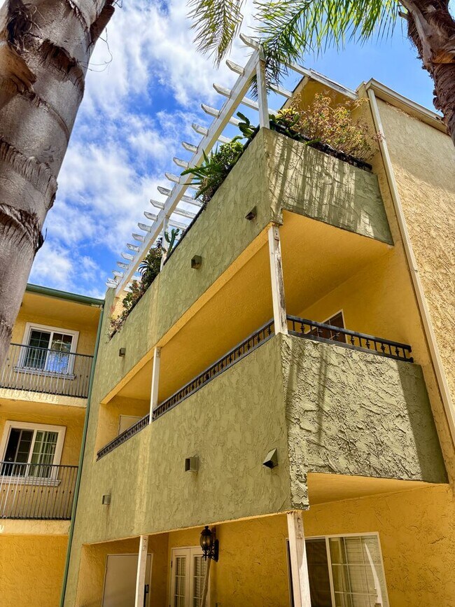 Photo - 1 Bedroom Condo Near SDSU Unit 211