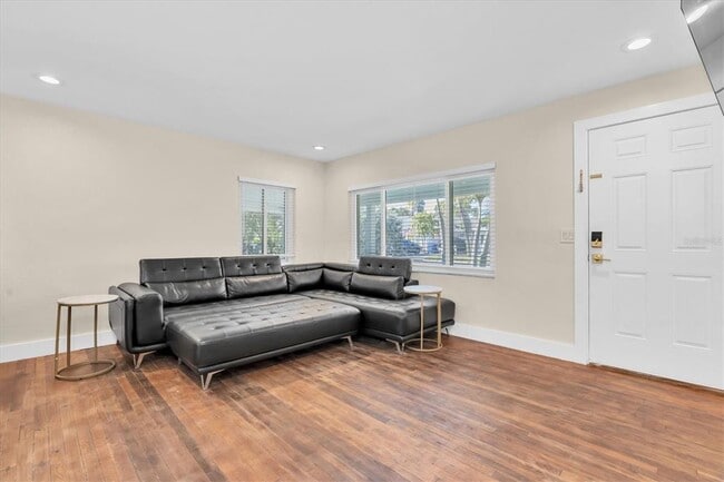 Photo - 518 77th Ave