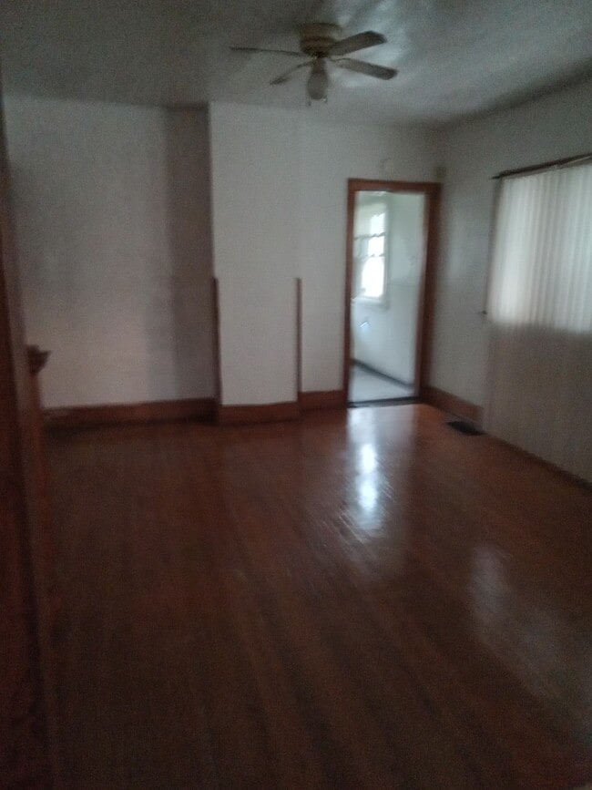 Photo - 3133 Parkwood Ave