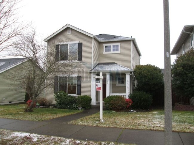 Stunning and cozy house in Dupont! - Stunning and cozy house in Dupont!