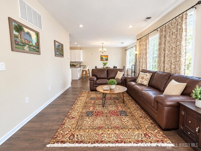 306 Dickson Ct