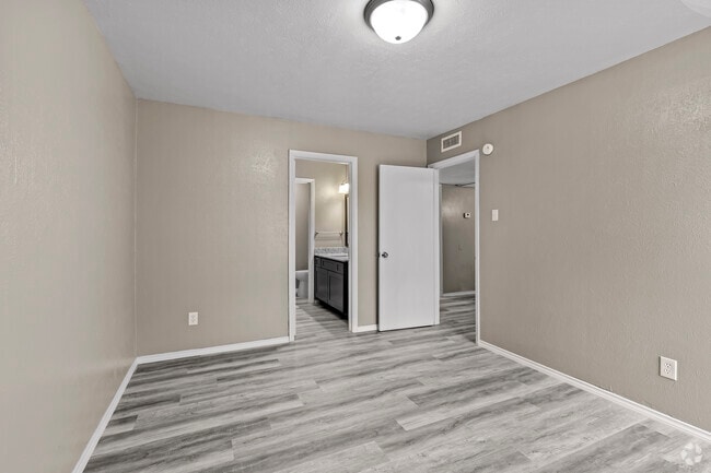 2BR, 2BA - 906SF (B1 Upgrade) - 1st Bedroom - Vista Terraza