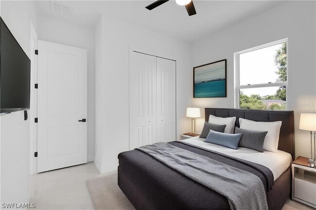 Photo - 2921 7th St SW