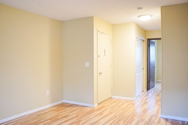 Photo - Sunny & Bright 1st Floor 1-Bed w Dishwasher & Parking! Unit 1549