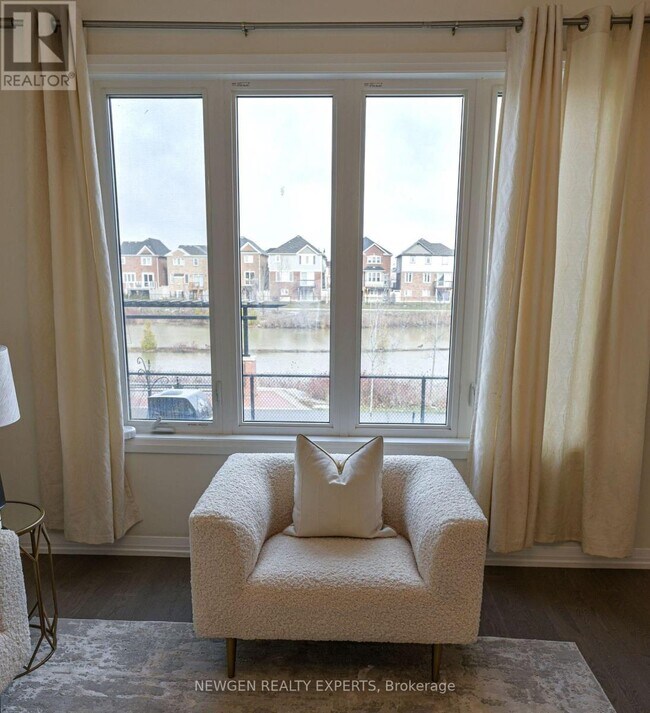 Photo - 35 Divers Rd