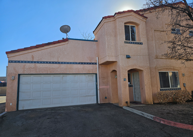 Charming Two-Story Condo in Palmdale, CA –... - Charming Two-Story Condo in Palmdale, CA –... Unit 72