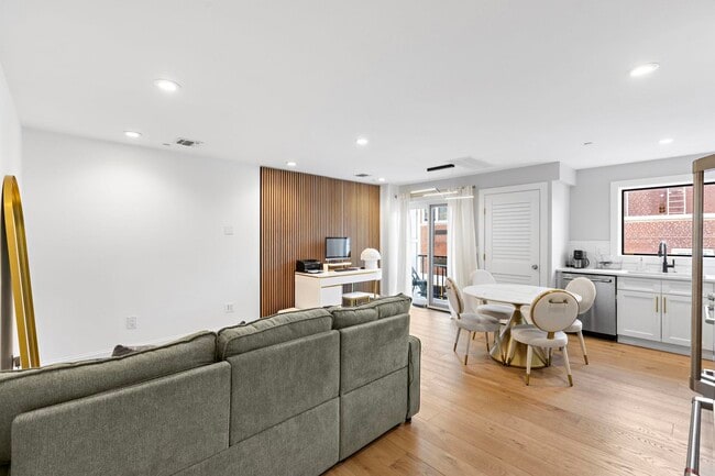 Photo - 2716 Palisade Ave Unidad 101